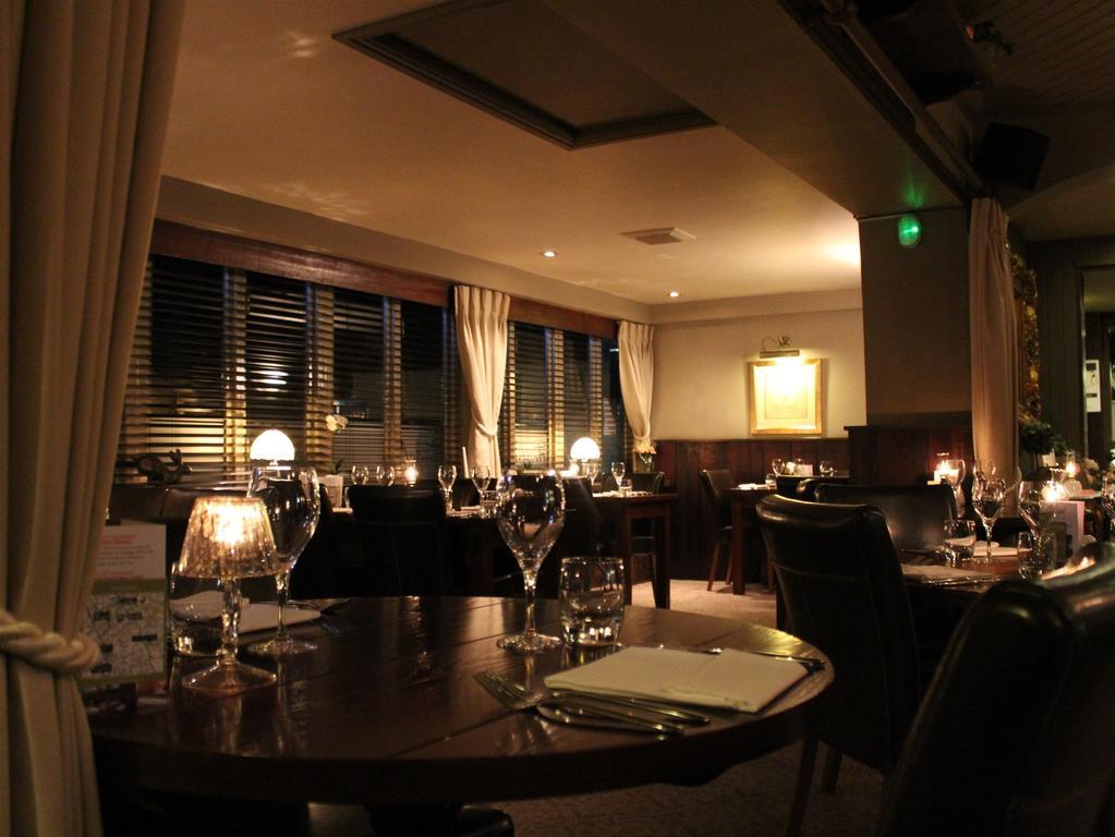 The Angel At Topcliffe ภายนอก รูปภาพ